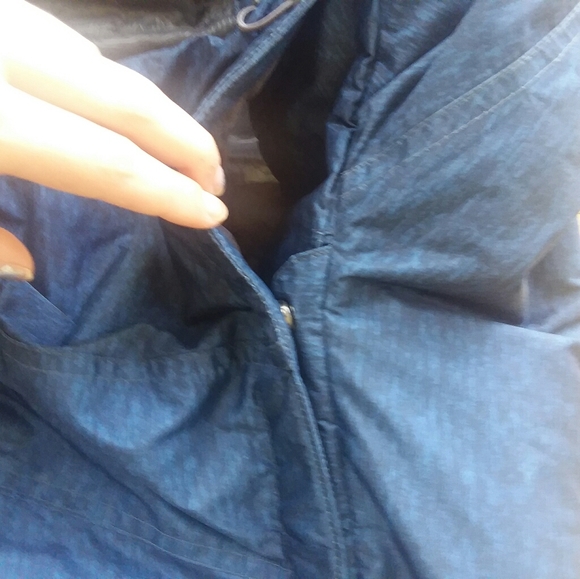 Mens winter jacket with detachable hood - Picture 9 of 9